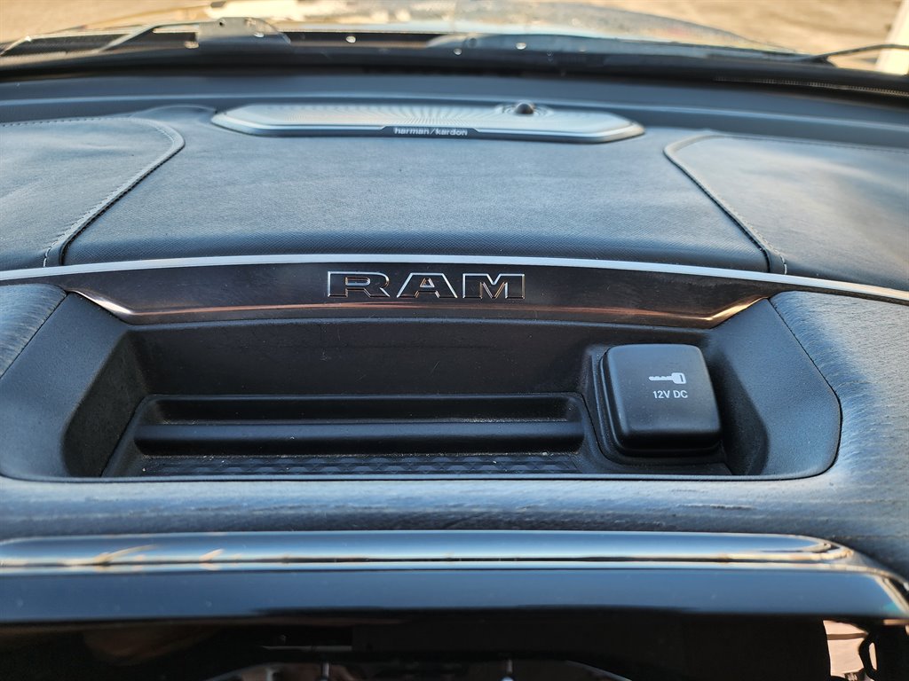 2019 RAM Ram 1500 Pickup Limited photo 20